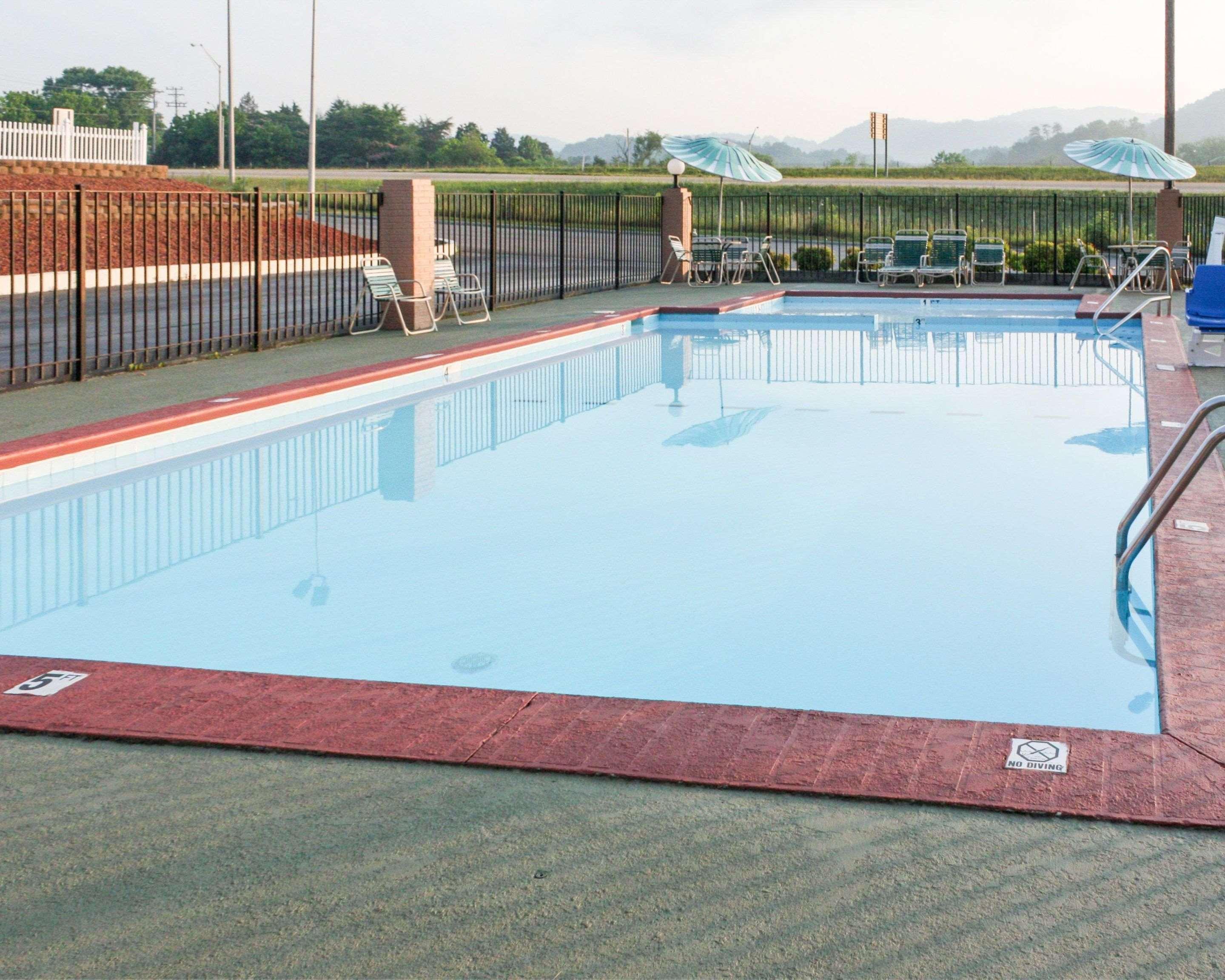 Econo Lodge Rocky Top Exterior foto